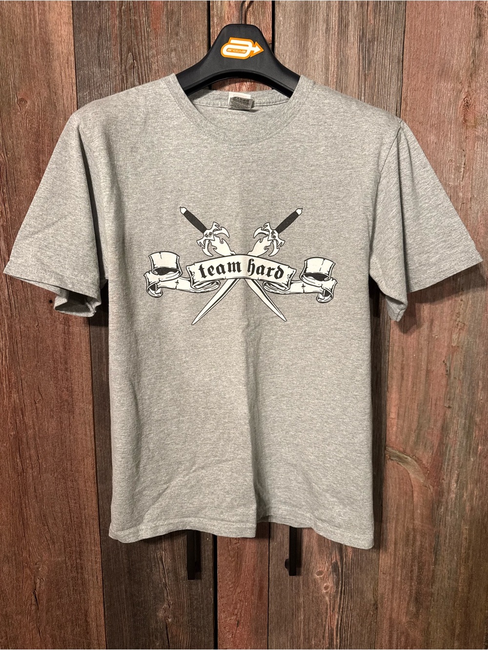 'Team Hard' Men’s Medium Gray Graphic Tee